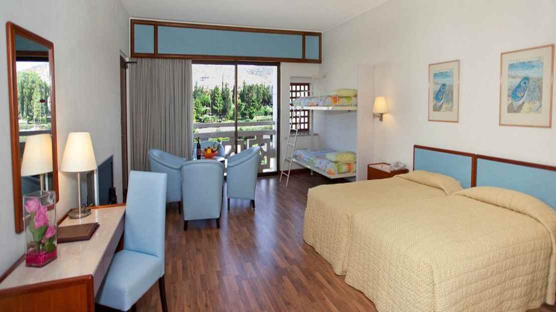 Family Inland View Room 